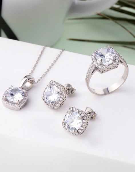 Gümüş takı Gümüş takı