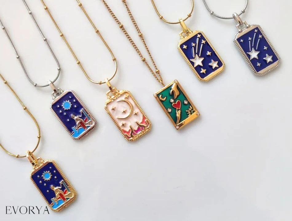 Kolyelerin Anlamları Nelerdir? Günlük Hayatta Semboller Kolyelerin Anlamları Nelerdir? Günlük Hayatta Semboller