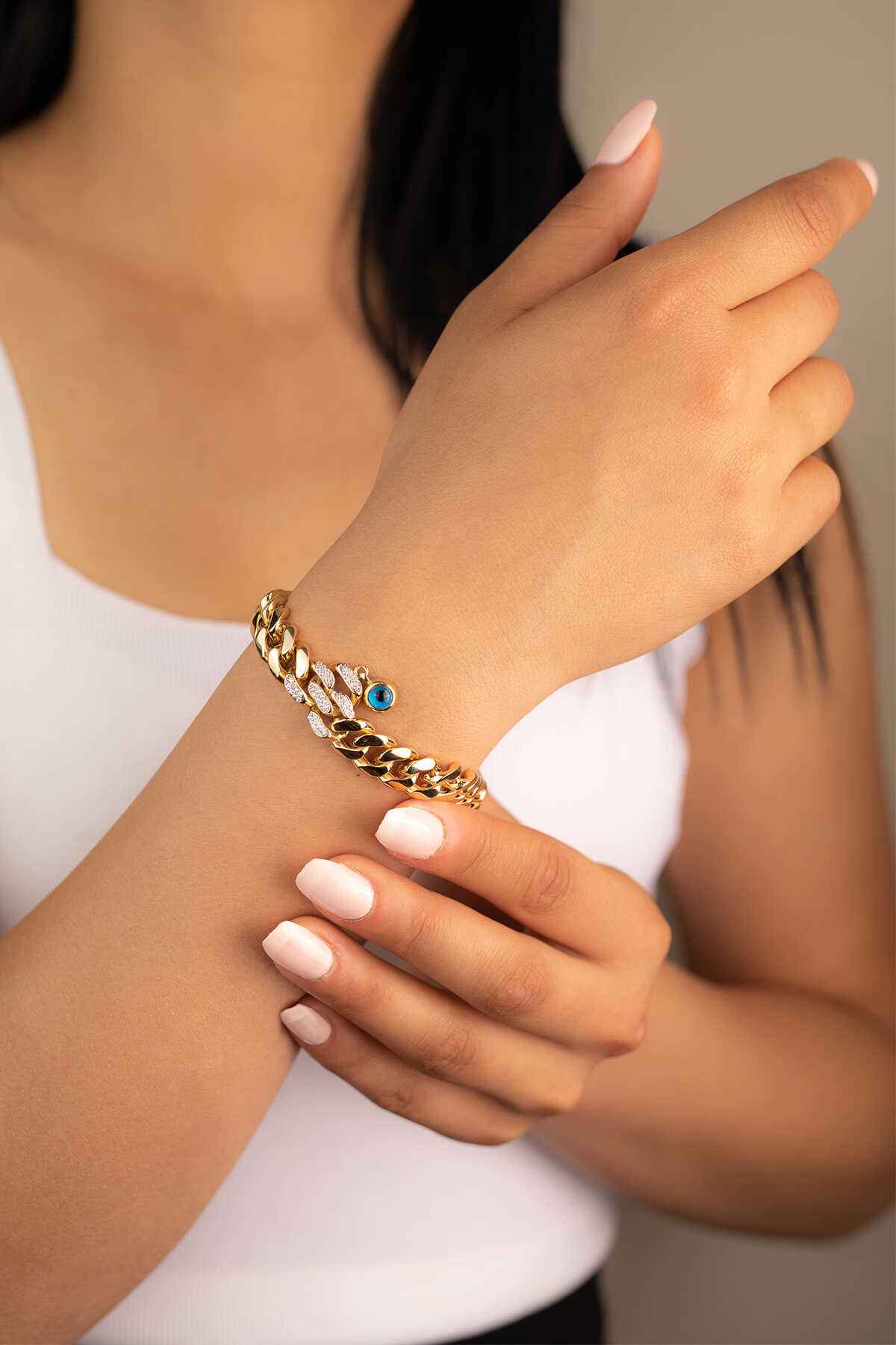 altın zincir bileklik