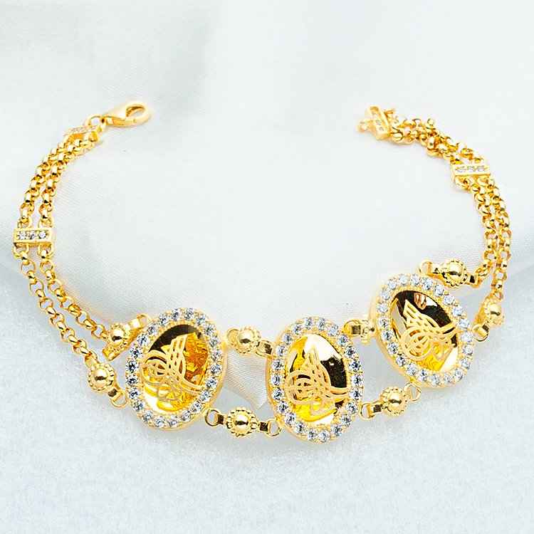 Şık ve Zarif: Üçlü Altın Bileklik Almanın Avantajları