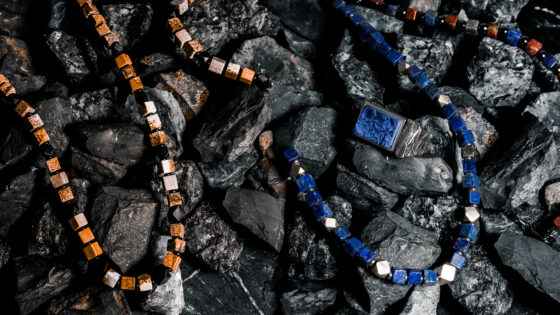 2025’te Erkekler İçin Takı Modası: Trendler ve İpuçları ile Şıklığınızı Artırın