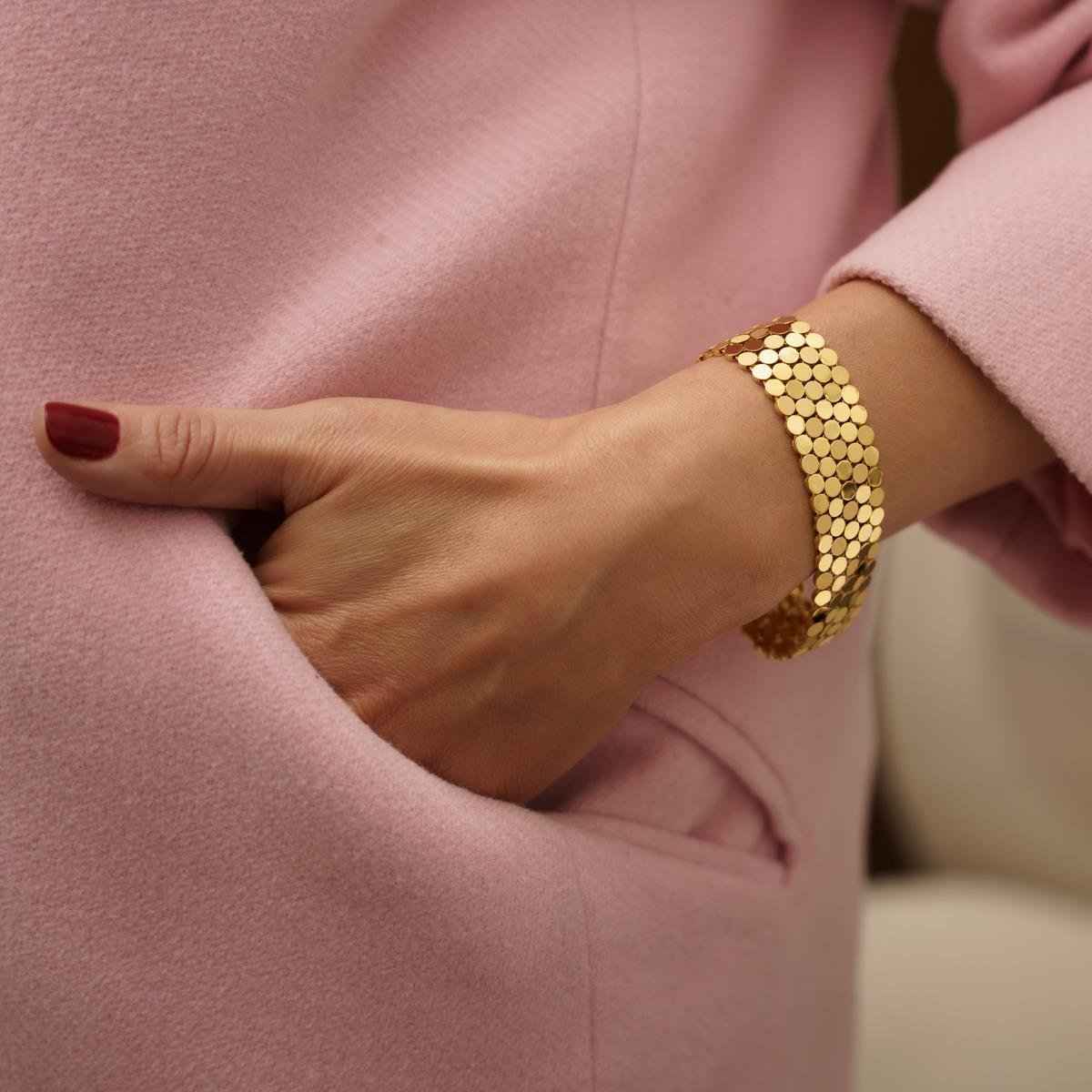 Altın Bileklik mi, Bilezik mi? Hangisi Daha Uygun?