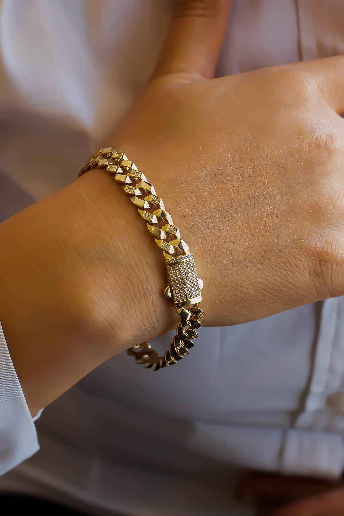 Altın Künye Seçerken Nelere Dikkat Edilmeli? Altın Künye Seçerken Nelere Dikkat Edilmeli?