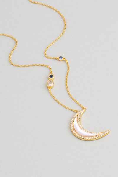 Anneler Günü İçin En Şık Takı Önerileri"