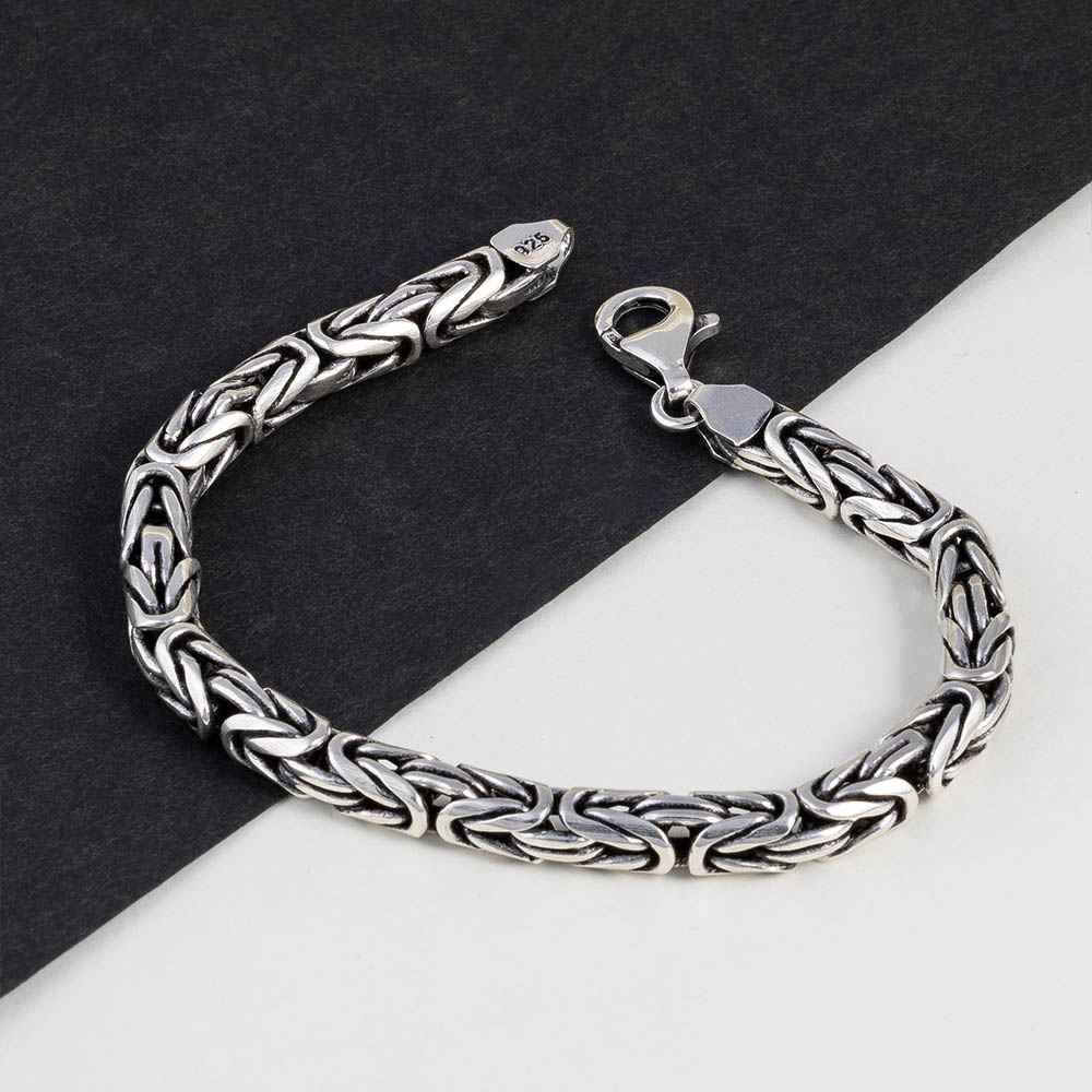 Erkek Gümüş Bileklik İle Tarzınızı Belirleyin