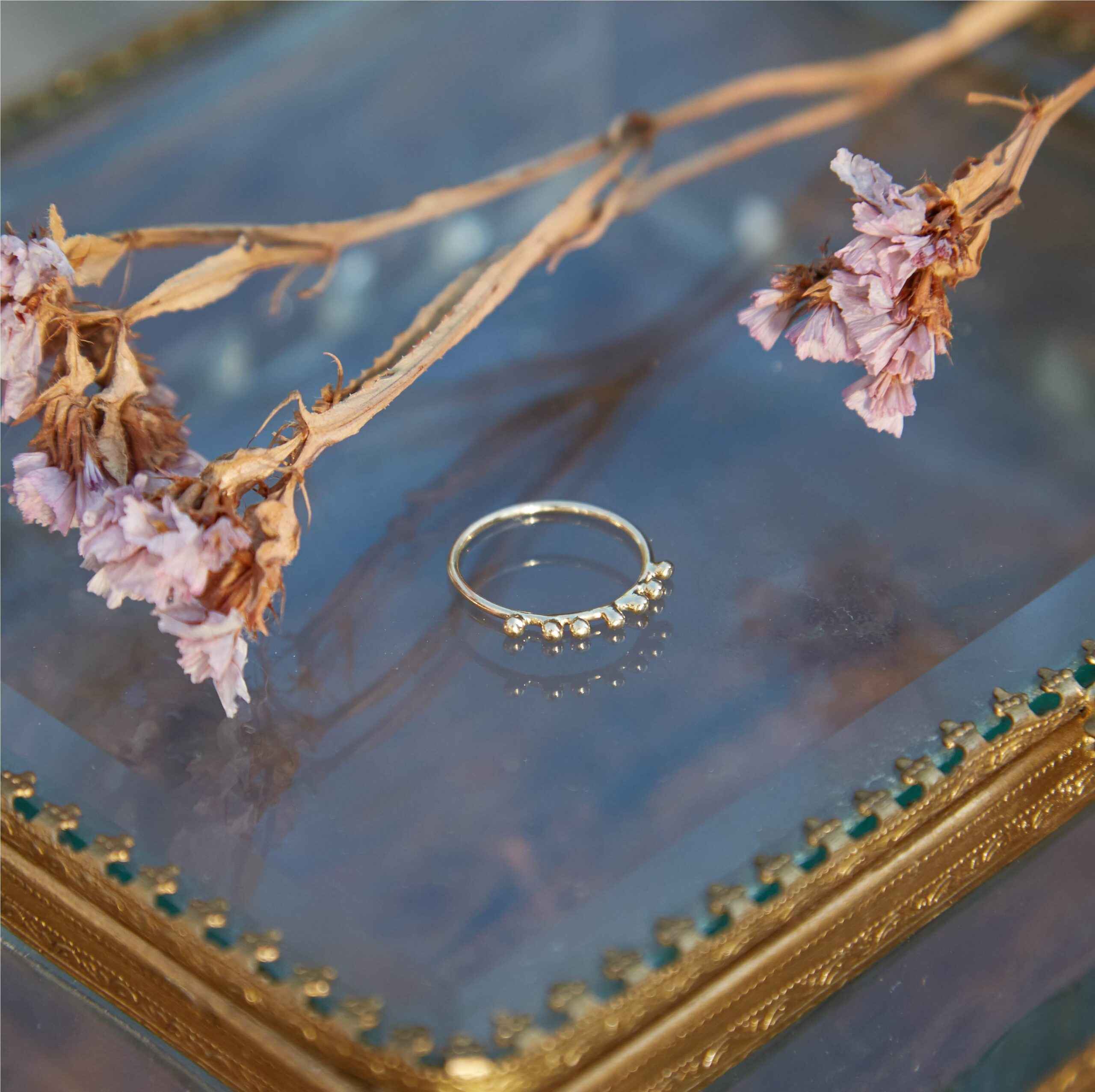 Geri Dönüştürülebilir Malzemelerle Yapılan Takılar Geri Dönüştürülebilir Malzemelerle Yapılan Takılar