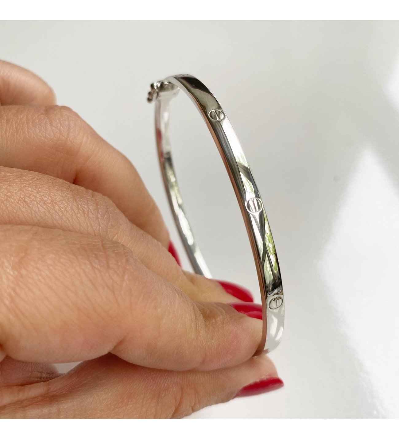 Gümüş Bilezik Modelleri: Günlük ve Özel Günler İçin Seçenekler