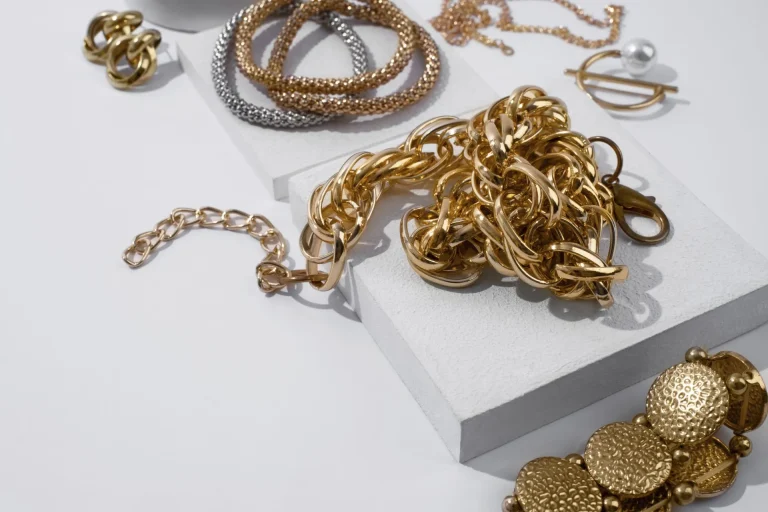 Takıyla Uyuyabilir Misiniz?