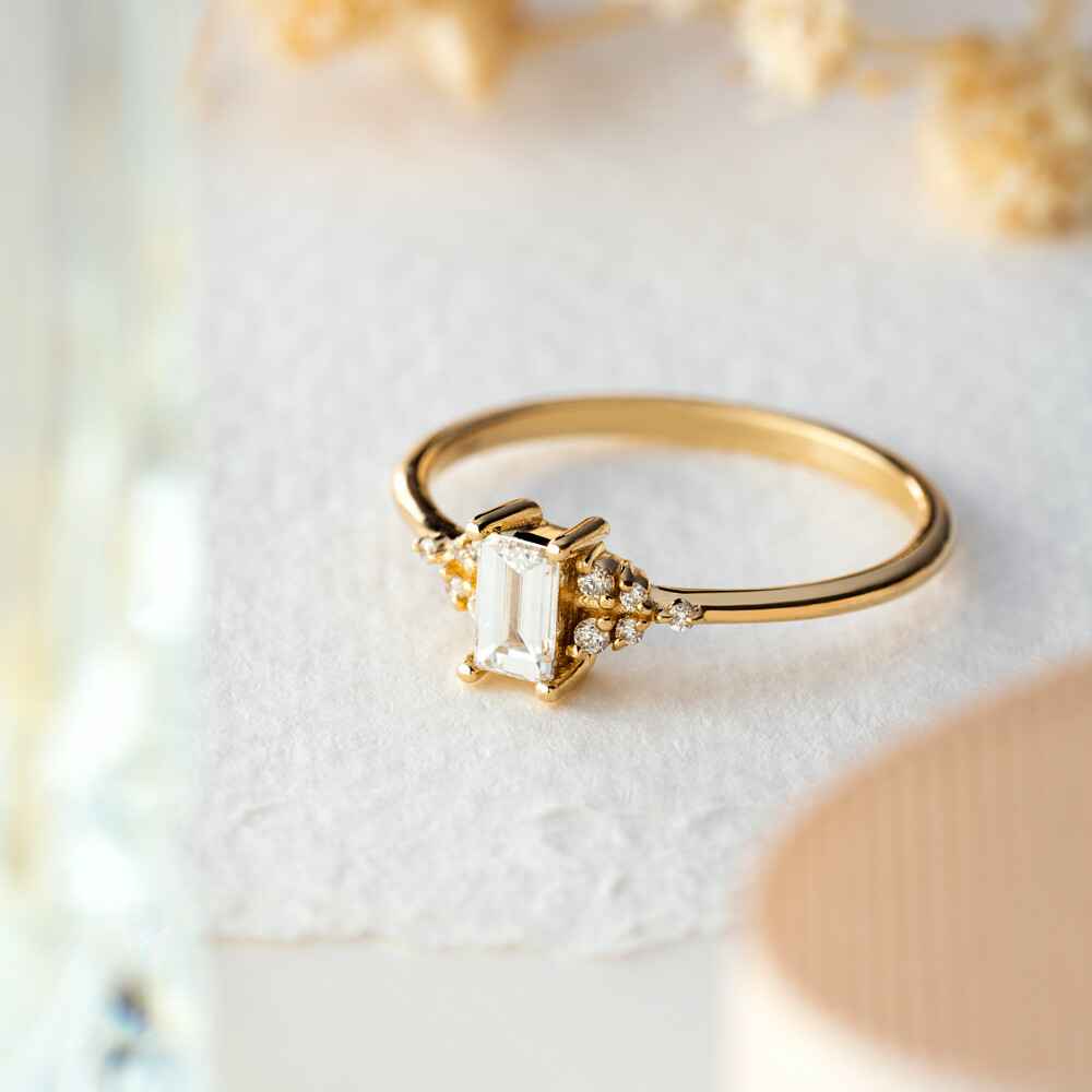 Pırlanta mı, Altın mı? Hangi Takı Daha Değerli?