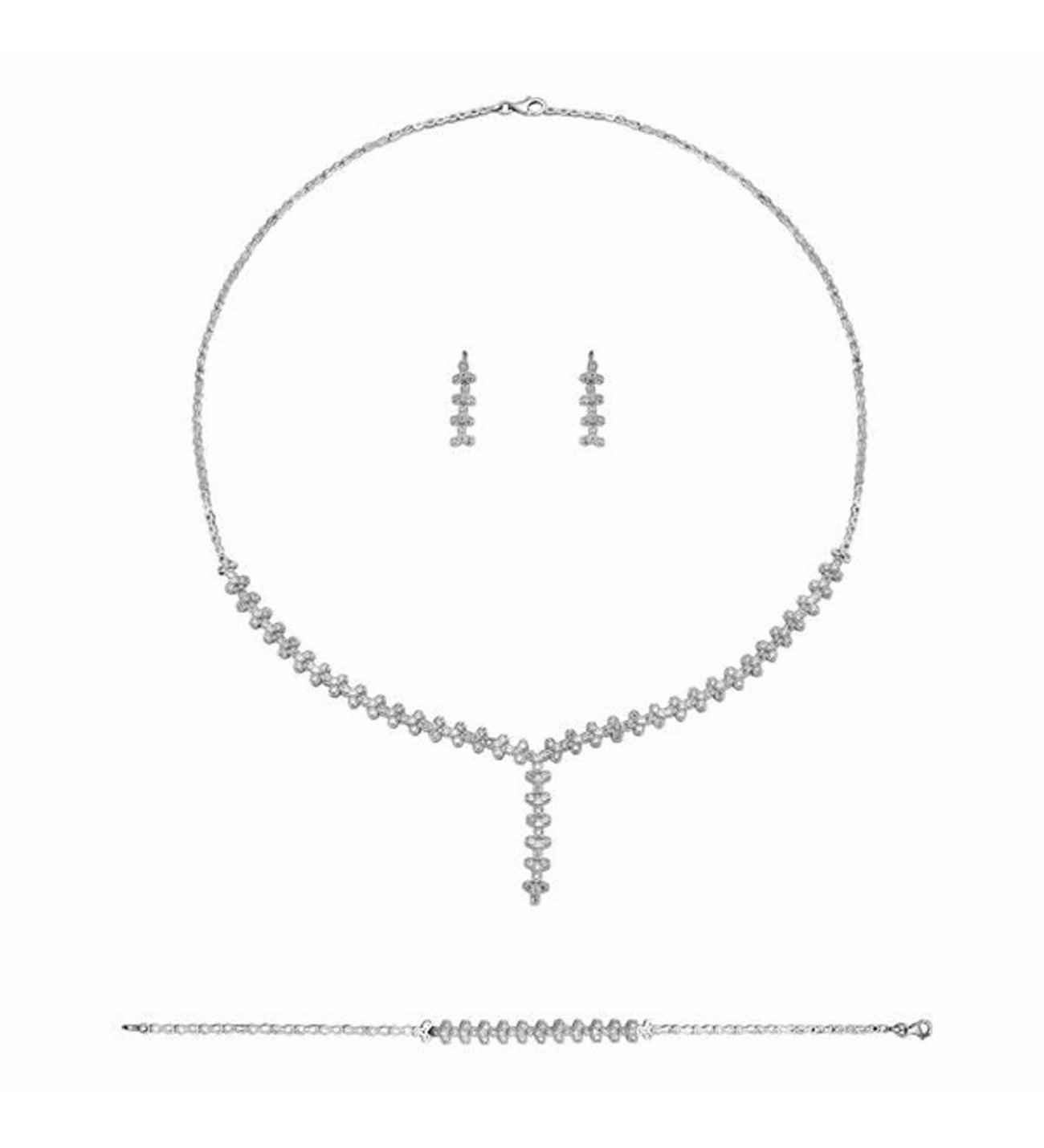 Sade ve Zarif: Minimalist Takılar Nasıl Kullanılır? Sade ve Zarif: Minimalist Takılar Nasıl Kullanılır?